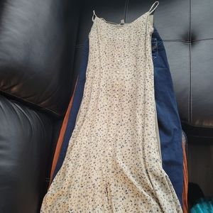 Yellow w blue flowers sleveless midi dress button front